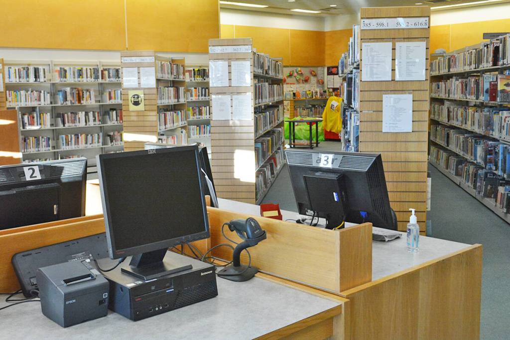 Computers have become commonplace and can be found in many locations. Today, computer technology also includes AI technology and large-language models. (Monica Lamb-Yorski photo - Williams Lake Tribune)