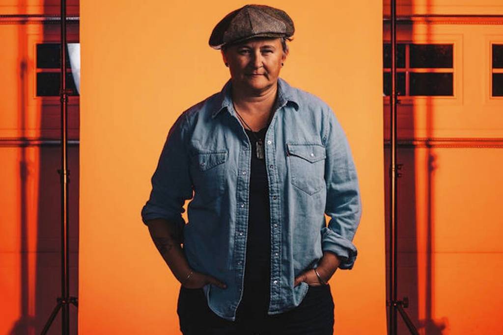 Folk-roots artist Irish Mythen to perform in Kelowna